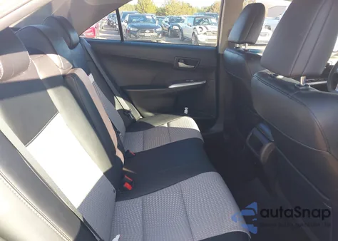 2014 Toyota Camry Se z USA, uszkodzony, nr VIN 4T1BF1FK7EU435325